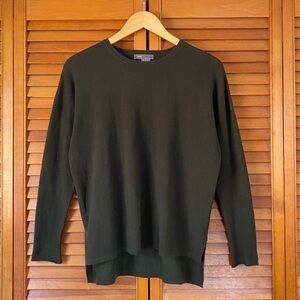 Vince Sweater Womens Size XS 100% Cashmere Knit Dark Army Green Long Sleeve Slit